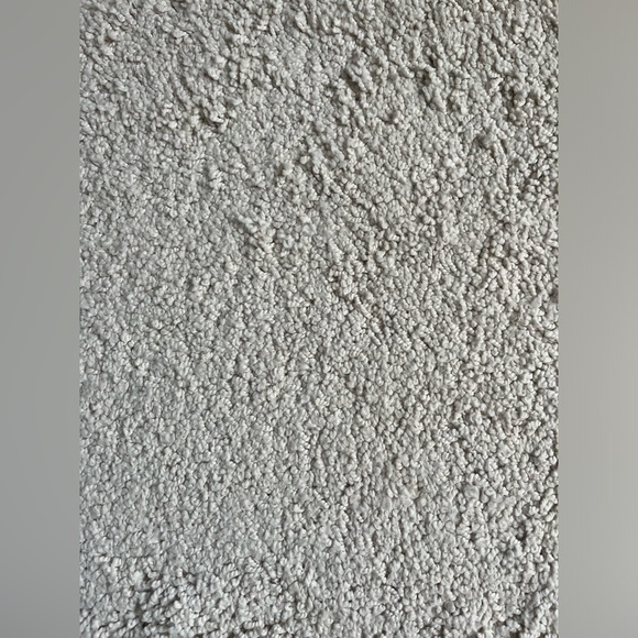 (5) 27.5inches x 17 inches Beige Shaggy Rug/Mat - Picture 3 of 5